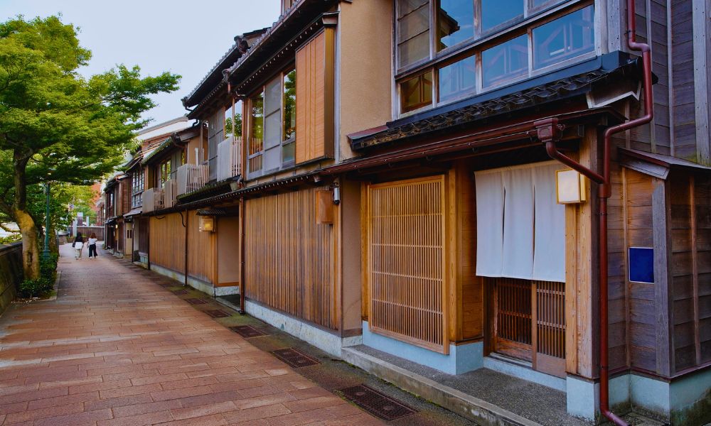 Houses in Japan: A Foreign Buyer’s Guide to What is in the Market